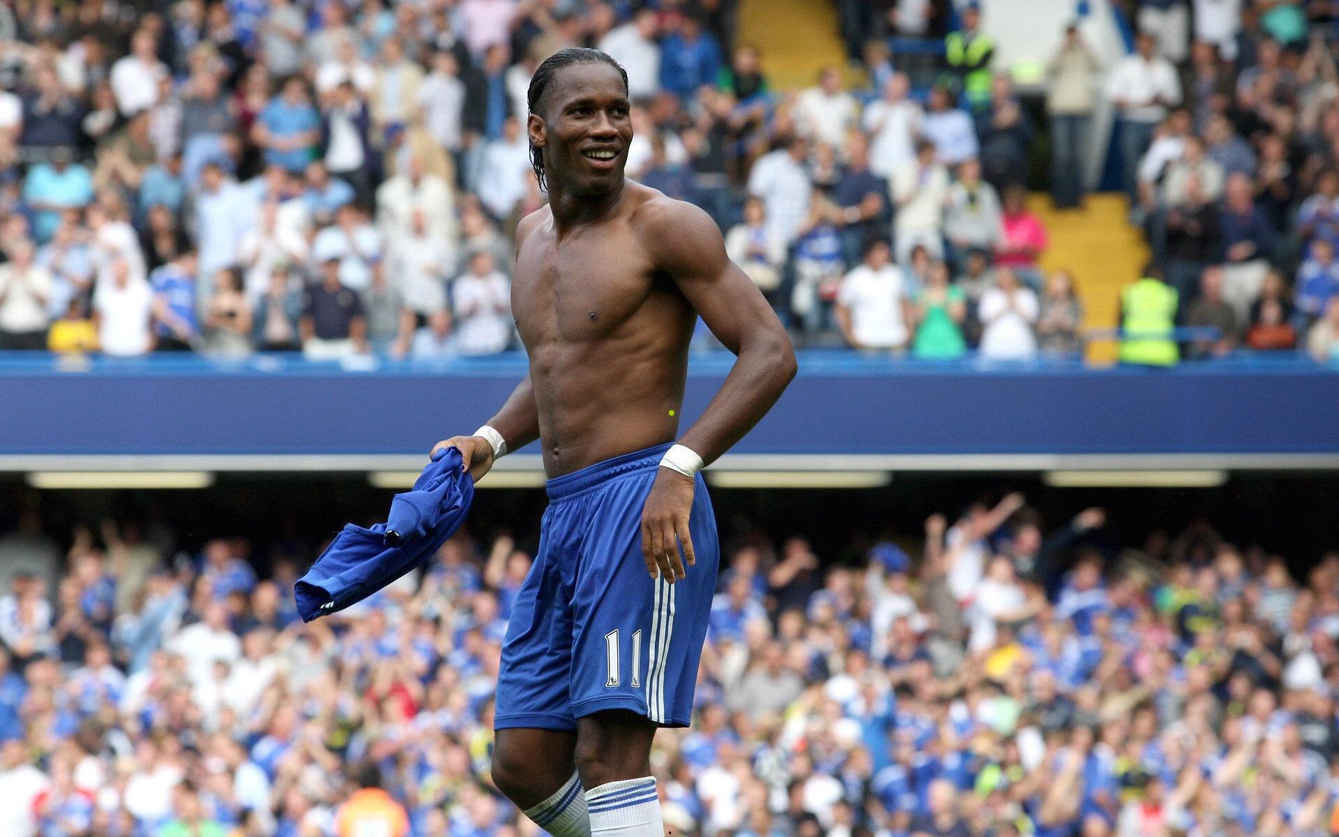 拜仁高层埃贝尔力挺诺伊尔,不解外界争议,盛赞其为赛季核心支柱